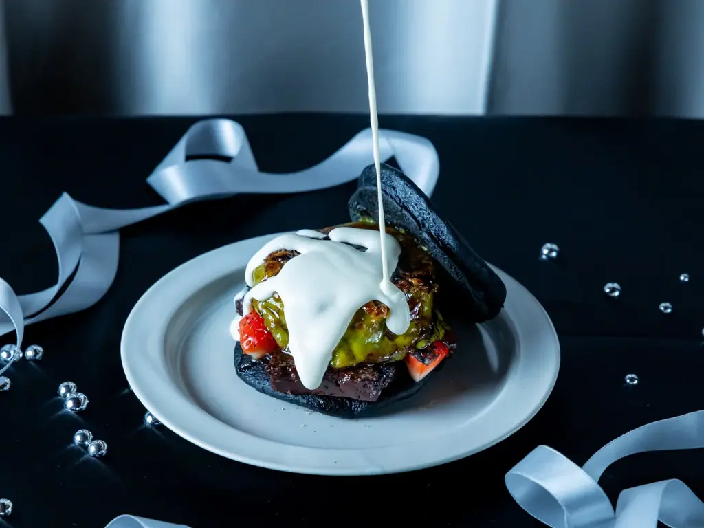 地元メディアで話題のスイーツ新作！「THE LIVELY 福岡博多」の非日常空間で楽しむ、“私”のためのバレンタイン！背徳のブリュレどら焼きなど期間限定カフェバーメニューが１月２０日（火）より登場 画像 4