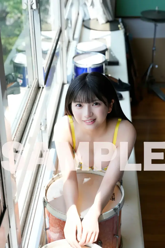 ゼロイチ美女10人が「もし学生だったら?」妄想写真集『ゼロイチ学園』２が発売、桃月なしこ＆天羽希純はセクシー教師に 画像 11