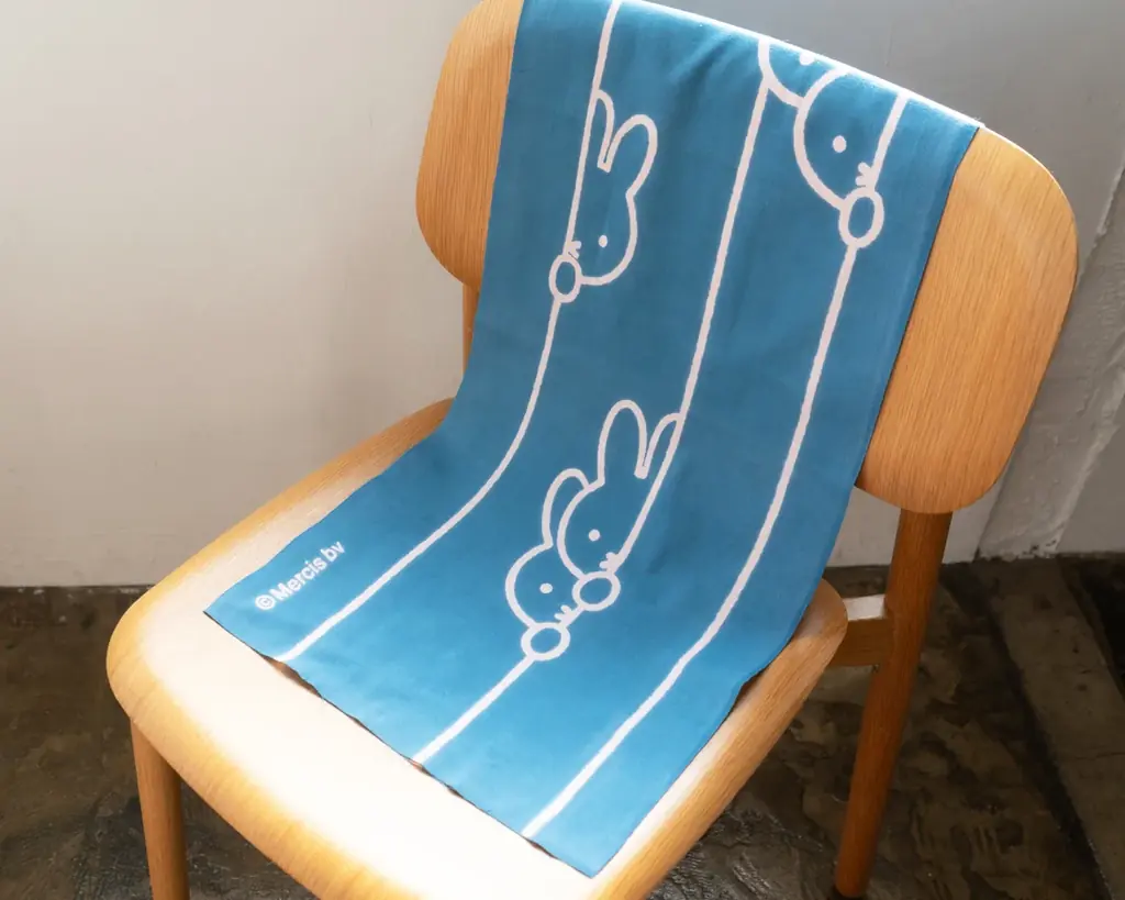 たのしい日も、のんびりな日も、ミッフィーと。毎日を彩る手ぬぐい・風呂敷シリーズ第9弾が登場。 画像 2