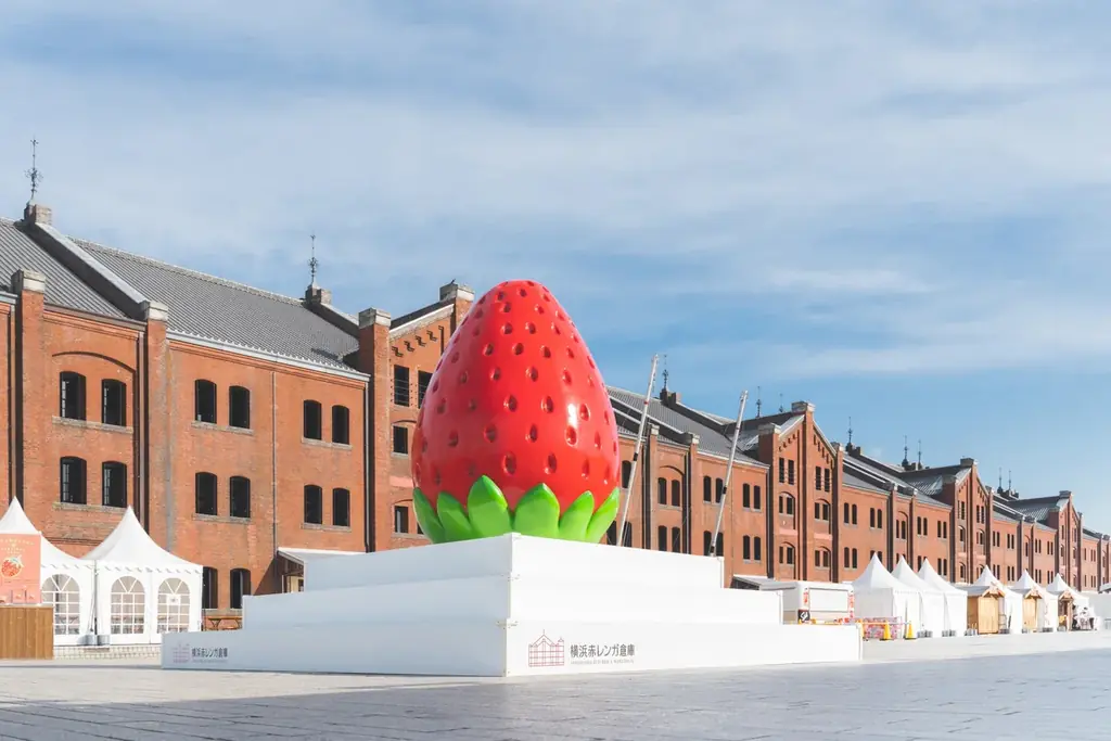 『Yokohama Strawberry Festival 2026』が横浜赤レンガ倉庫にて2月5日（木）より開催！全国のいちごの魅力が一堂に！スイーツ・グッズ過去最多のべ45店舗集結！ 画像 3