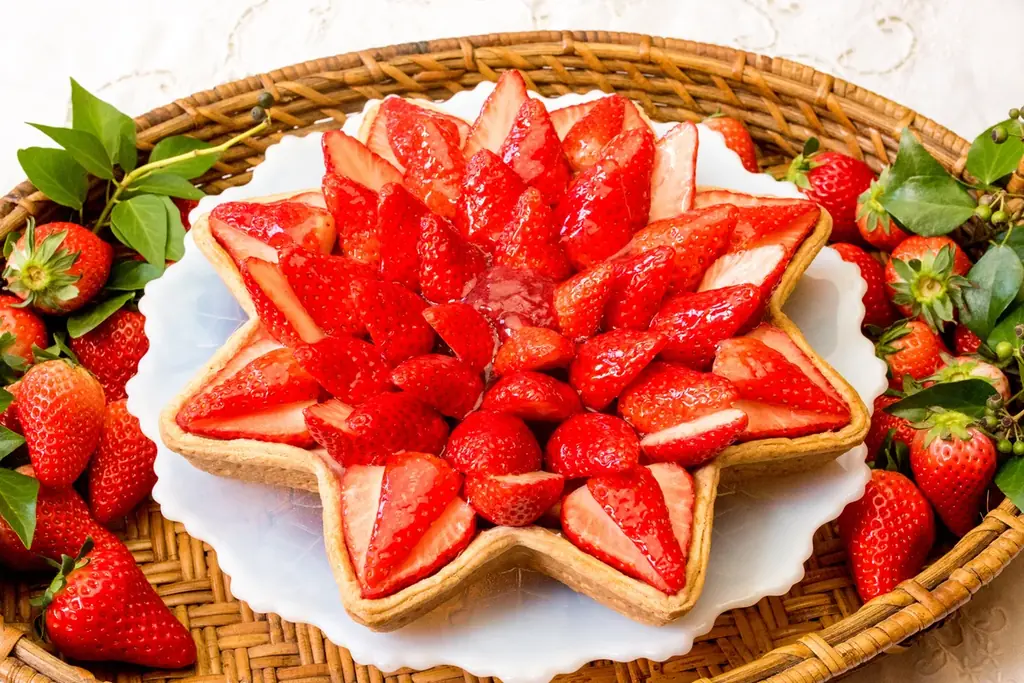 【キル フェ ボン】新作3種に加え、イチゴをはじめとした6日間限定ケーキが登場！クリスマスだけの多彩なラインナップ。クリスマス限定メニュー 画像 11