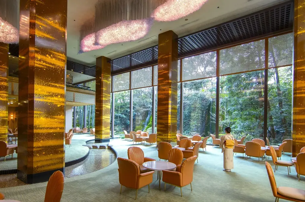 【リーガロイヤルホテル大阪】春限定！溢れんばかりのいちごが大行進「いちごアフタヌーンティー ～春のいちごパレード！～」 画像 6