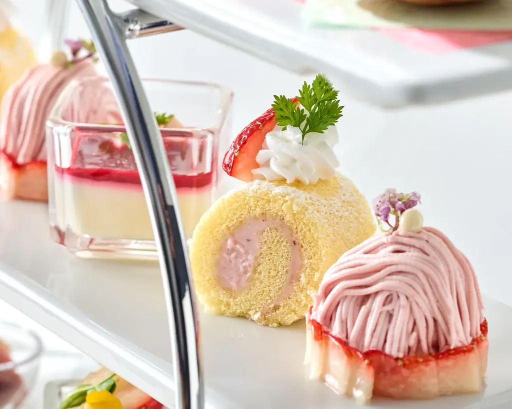【都リゾート 志摩 ベイサイドテラス】和×洋 どちらも味わう『和洋のいちごのアフタヌーンティー2026』予約スタート！ 画像 16