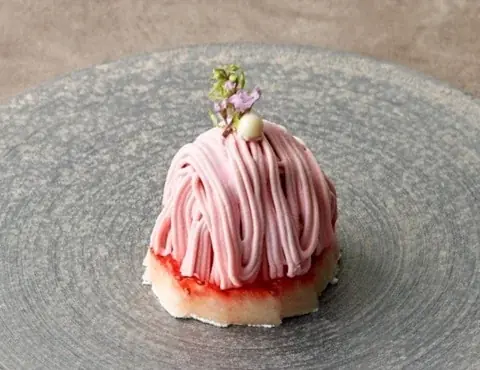 【都リゾート 志摩 ベイサイドテラス】和×洋 どちらも味わう『和洋のいちごのアフタヌーンティー2026』予約スタート！ 画像 2