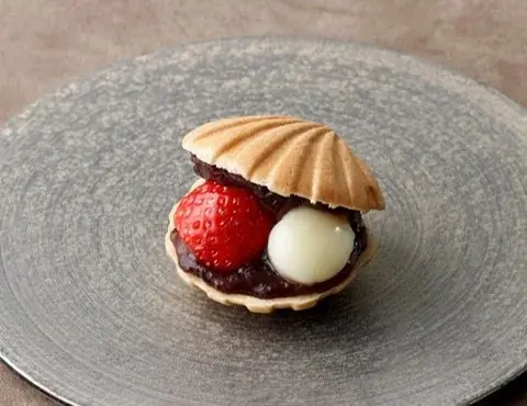 【都リゾート 志摩 ベイサイドテラス】和×洋 どちらも味わう『和洋のいちごのアフタヌーンティー2026』予約スタート！ 画像 4
