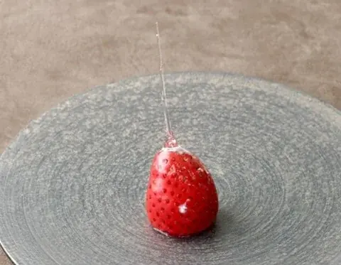 【都リゾート 志摩 ベイサイドテラス】和×洋 どちらも味わう『和洋のいちごのアフタヌーンティー2026』予約スタート！ 画像 6