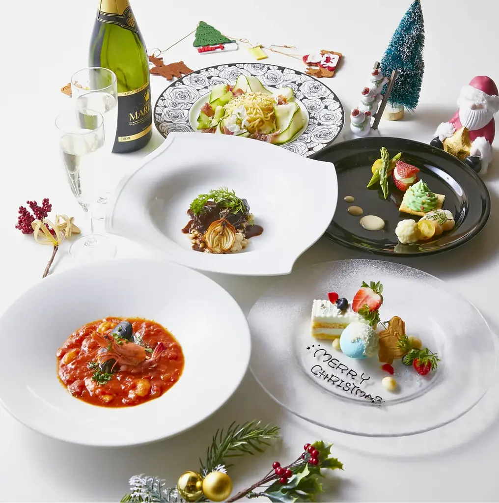 ホールケーキをひとりじめ？！選べるアリスのクリスマス｜大阪・梅田「幻想の国のアリス」 画像 2