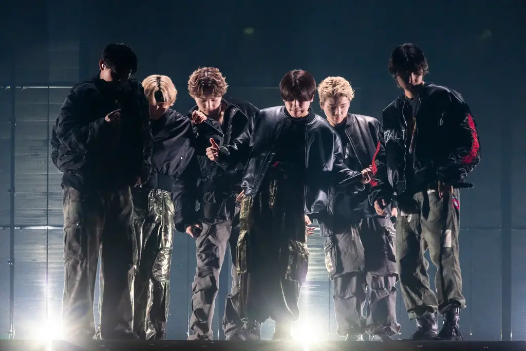 豪華12組のスペシャルなパフォーマンスを凝縮した特集番組「MUSIC EXPO 2025」がついに明日放送！ステージ裏でのトークコラボ企画も！ 画像 2