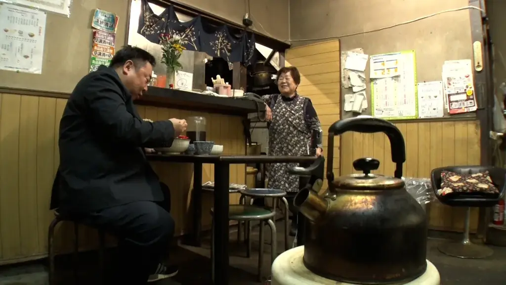 【ＢＳ日テレ】３週連続大分県のそばを紹介！　別府市で見つけた駐車場の奥にある“友だちの家”風そば屋　ドランク塚地が番組史上初、“うどん”に挑戦！？ 画像 6