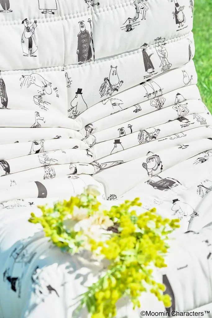 【ムーミン × リーン・ロゼ】貴重なアートを使用したコラボレーションソファが期間限定で発売。 画像 2