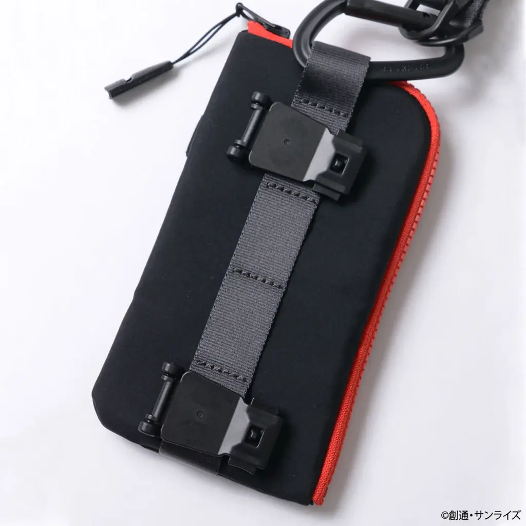 『機動戦士ガンダム』よりシャア・アズナブルをイメージしたバッグが登場！ファッション性と機能性を高い次元で融合させたブランドmaster-pieceとの初コラボレーション 画像 15