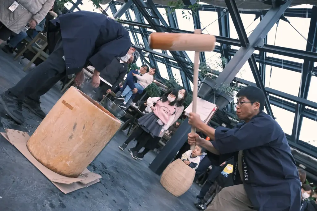 【バラ1輪やお餅の無料ふるまい開催】いばらきフラワーパークニューイヤー2026 画像 4