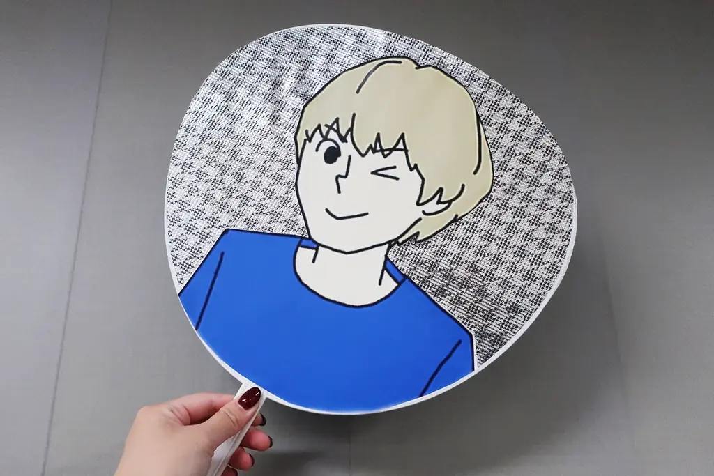 ストーン不要のうちわデコシールに新デザイン登場　2025年12月12日発売　ECサイトにて 画像 2