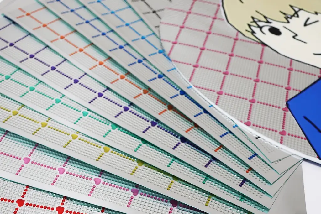 ストーン不要のうちわデコシールに新デザイン登場　2025年12月12日発売　ECサイトにて 画像 5