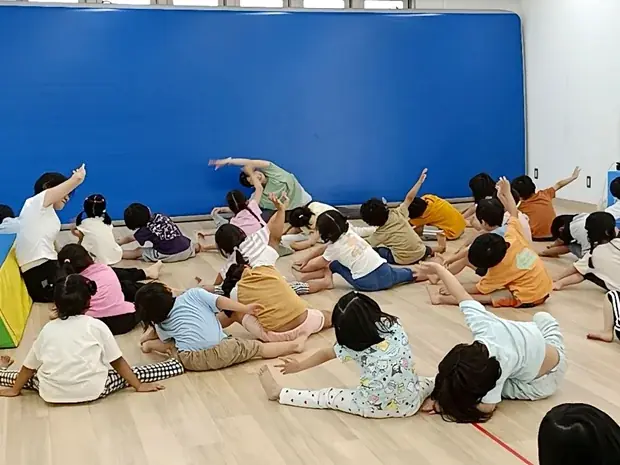 親子向けオンラインミラヨガ