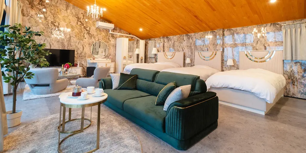 【愛知 知多半島】年末年始の期間限定。アルコールやソフトドリンク飲み放題がついた『アフタヌーン・ドリンクサービスプラン』｜～Glamping＆Resort～WOOD DESIGN PARK NOMA 画像 2