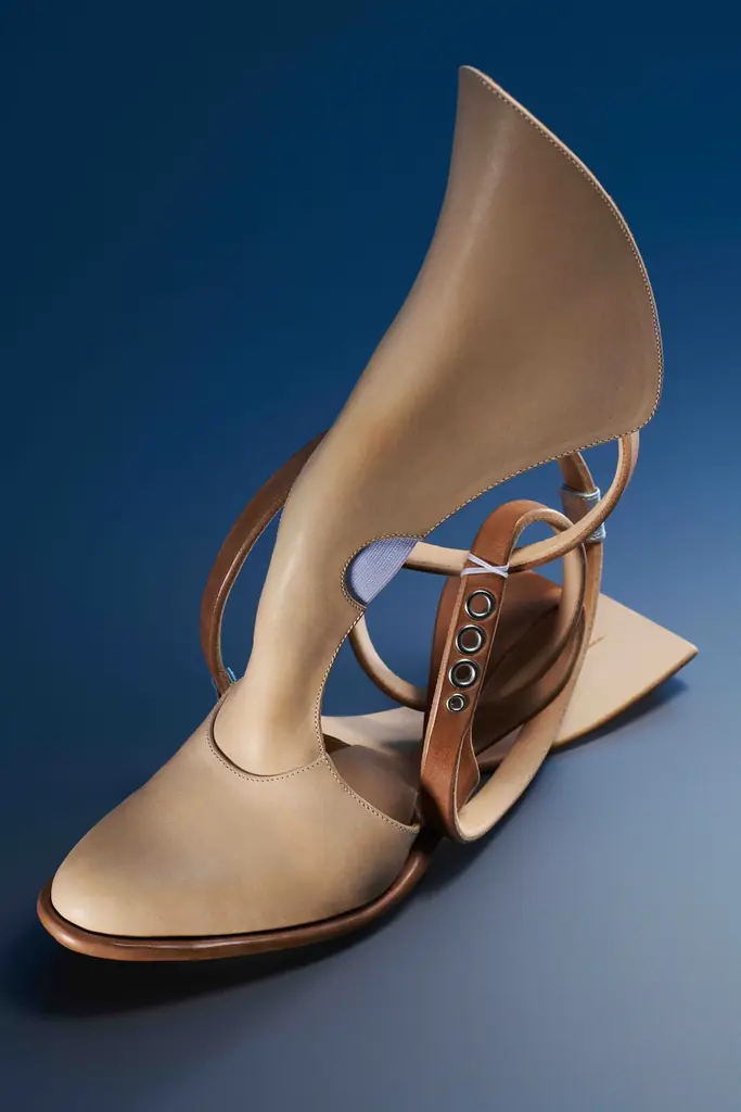 「ホルンの靴」がInternational Design Awards 2025（米国）で金賞を受賞 画像 4