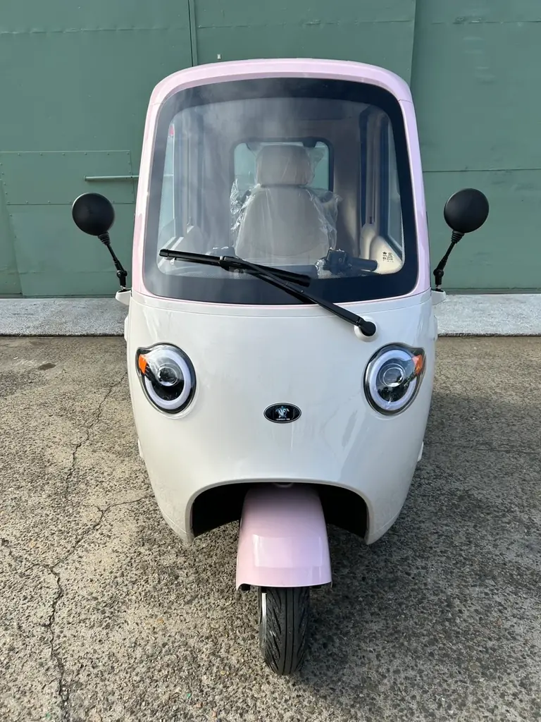 三輪EV「coffret」新パステル限定色2色が登場