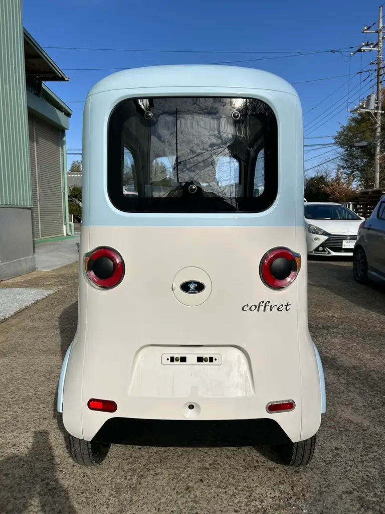 【ビークルファン】人気三輪EV、「coffret」に限定カラー2色入荷 画像 4
