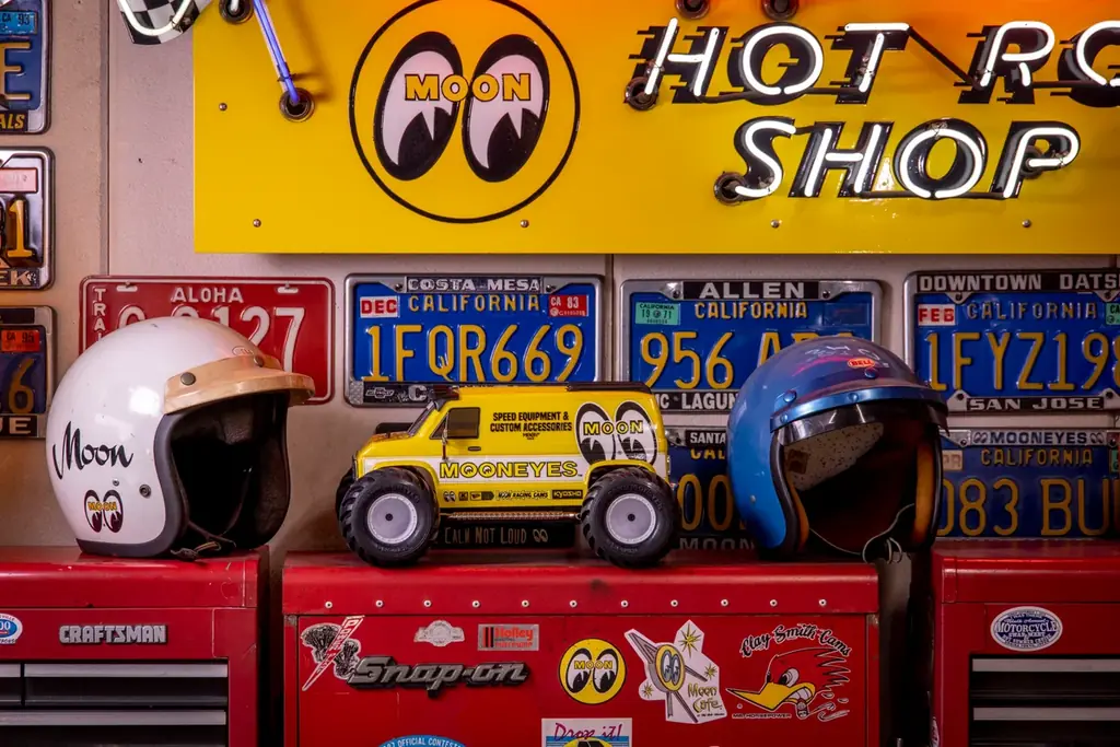 【京商】アメリカンカスタムの雄「MOONEYES」とのコラボRCカーを発売決定。アイコニックな黄色いボディを再現 画像 3