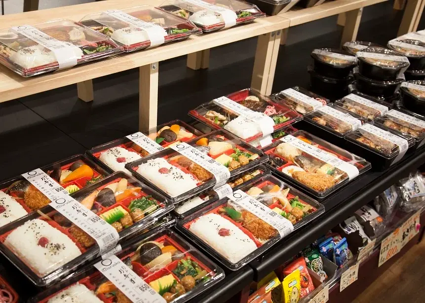 価格競争に陥らない“奇跡のスーパー”の秘密とは──スーパーまるおか 現地見学研修会を開催（2026年3月5日） 画像 4