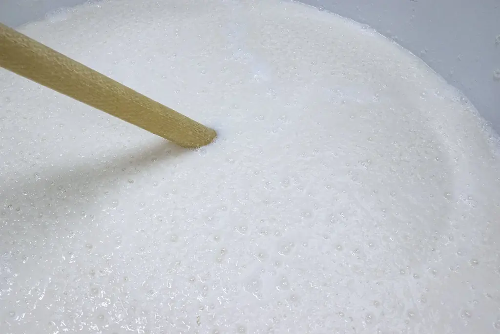 雪花ラミィと明利酒類が共同開発した「微発泡 雪夜月」がIWC2025でシルバーメダル受賞。受賞とシリーズ最高位のW快挙を記念した特別モデルが12月19日(金)17時発売！ 画像 5