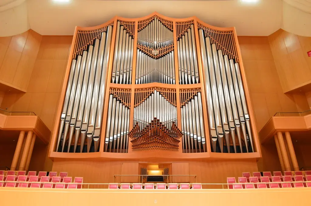 12月24・25日開催｜愛知県芸術劇場のオルガン公演