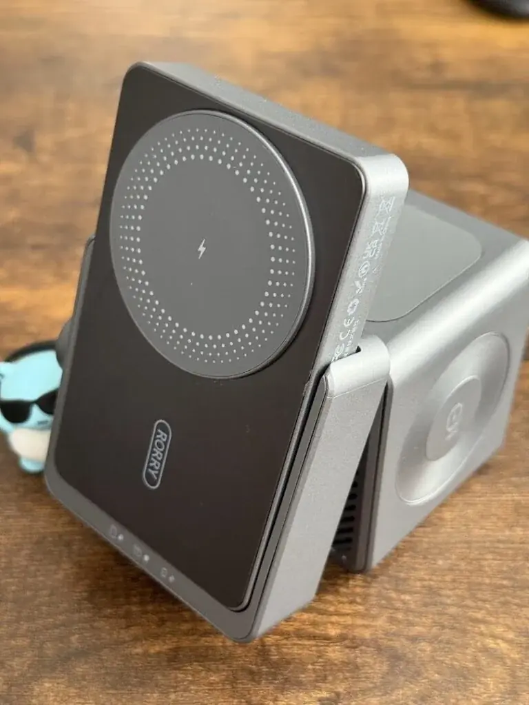 【RORRY】最大50％OFF！クリスマスタイムセールで冬のお出かけ＆ギフトにぴったりな充電アイテムが特別価格で登場 画像 13