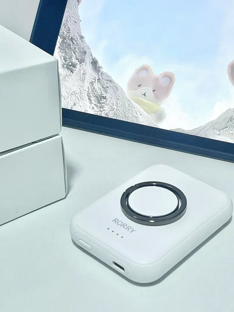 【RORRY】最大50％OFF！クリスマスタイムセールで冬のお出かけ＆ギフトにぴったりな充電アイテムが特別価格で登場 画像 16