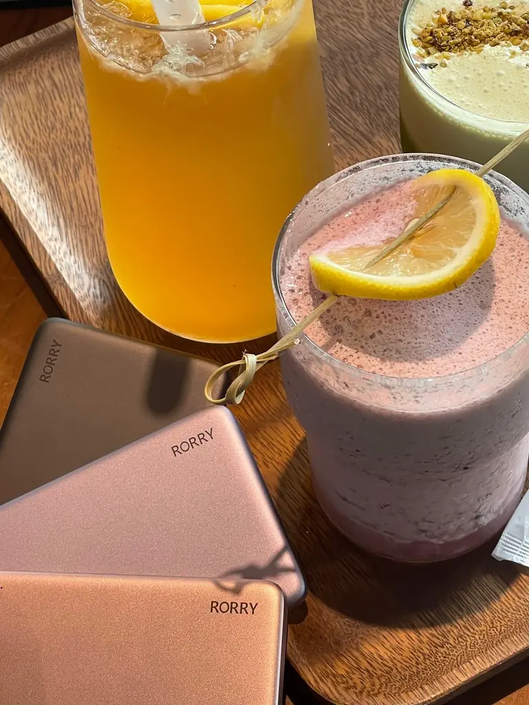 【RORRY】最大50％OFF！クリスマスタイムセールで冬のお出かけ＆ギフトにぴったりな充電アイテムが特別価格で登場 画像 17