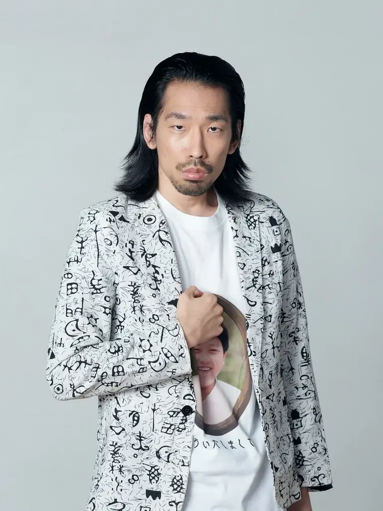 強烈な個性で枠に収まらない“MADな芸人”5人が集結する新番組『MAD5』、「ABEMA」にて2026年1月5日（月）夜11時より放送決定！「とうとうきましたMADな5人」くっきー！ら意気込み語る 画像 5