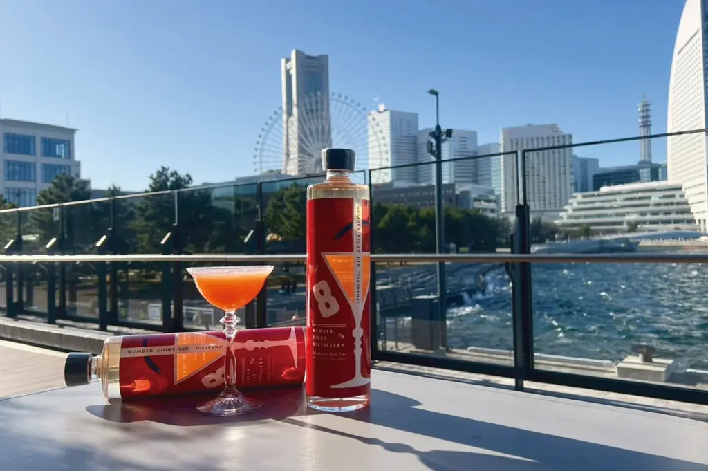 【NUMBER EIGHT × Antonic】コラボレーションジン第２段「NUMBER EIGHT GIN YOKOHAMA」を2025年12月22日発売 画像 2