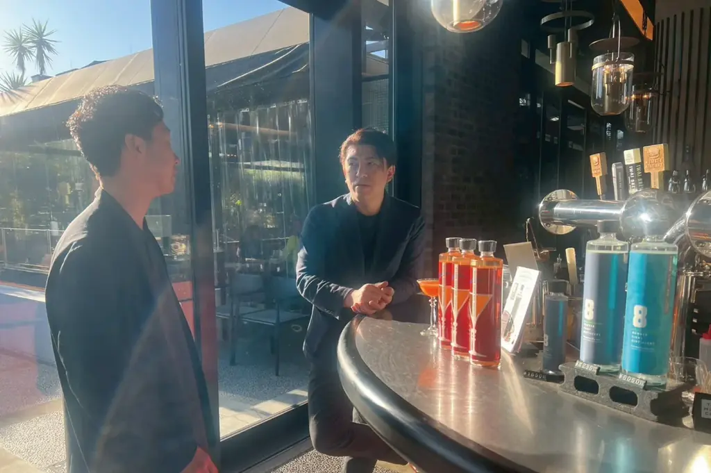 【NUMBER EIGHT × Antonic】コラボレーションジン第２段「NUMBER EIGHT GIN YOKOHAMA」を2025年12月22日発売 画像 3