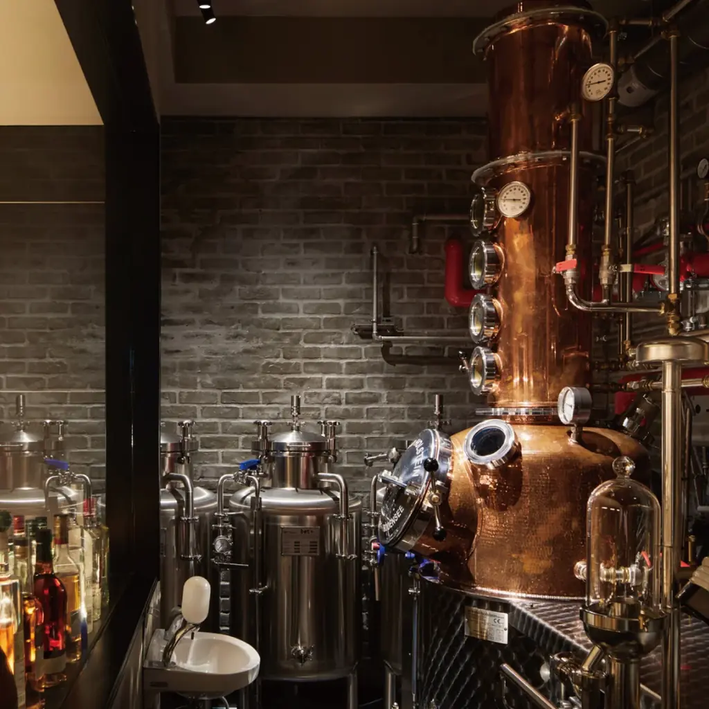 【NUMBER EIGHT × Antonic】コラボレーションジン第２段「NUMBER EIGHT GIN YOKOHAMA」を2025年12月22日発売 画像 7