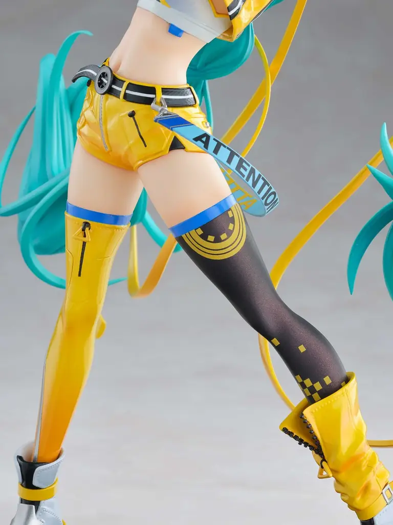 『初音ミク』が、中国向け17周年記念企画のキービジュアルVer.で1/7スケールフィギュアに！ 画像 15