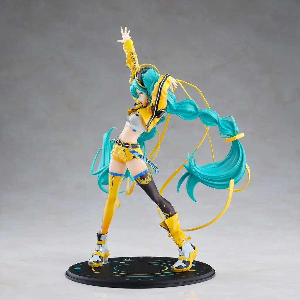 『初音ミク』が、中国向け17周年記念企画のキービジュアルVer.で1/7スケールフィギュアに！ 画像 4