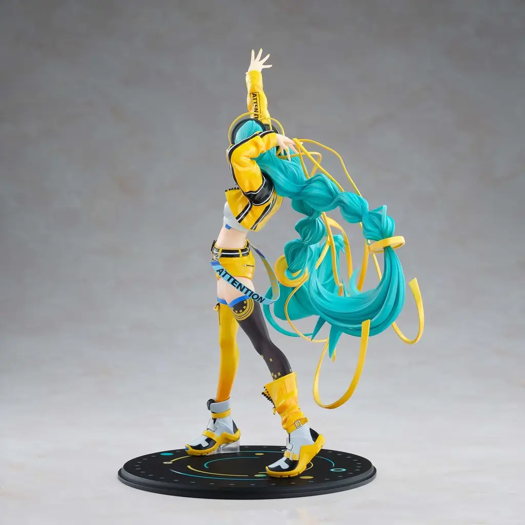 『初音ミク』が、中国向け17周年記念企画のキービジュアルVer.で1/7スケールフィギュアに！ 画像 5