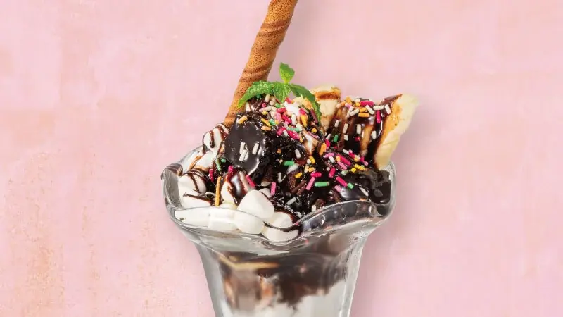 『ステーキのどん』冬の“ふわもこショコラスイーツ”が新登場！クリスマスからお正月まで楽しめる、しっかり甘いチョコテーマの冬デザート4品。12月17日（水）販売開始。 画像 2