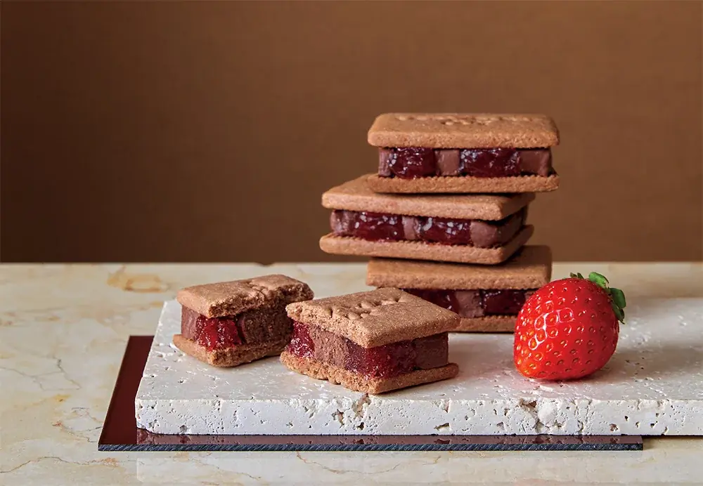 冬限定！いちごスイーツ専門店から、真っ赤ないちご×芳醇ショコラがとろけあう至福サンドが新登場【VERY RUBY CUT】 画像 5