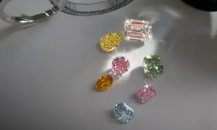 『2.5億円ダイヤ』など“実物資産”を展示。金価格高騰で注目される「身に着ける資産」最前線 画像 2