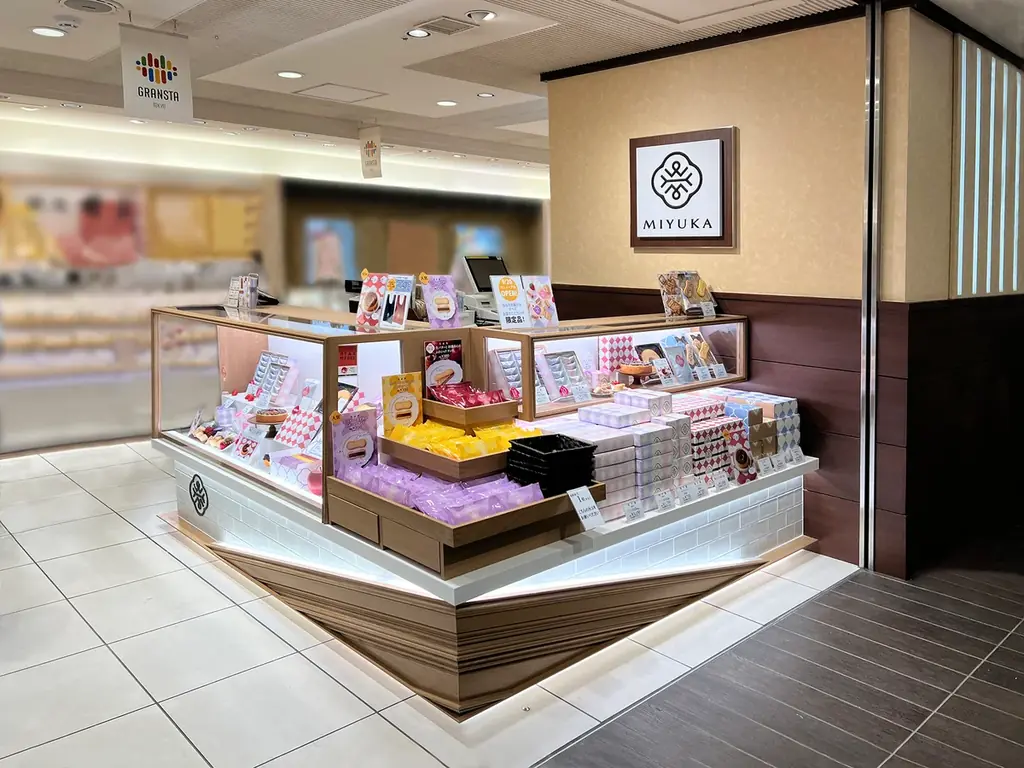 花のようにひらりと軽い。MIYUKAの新スイーツ「花紫」12/18（木）より新発売 画像 6