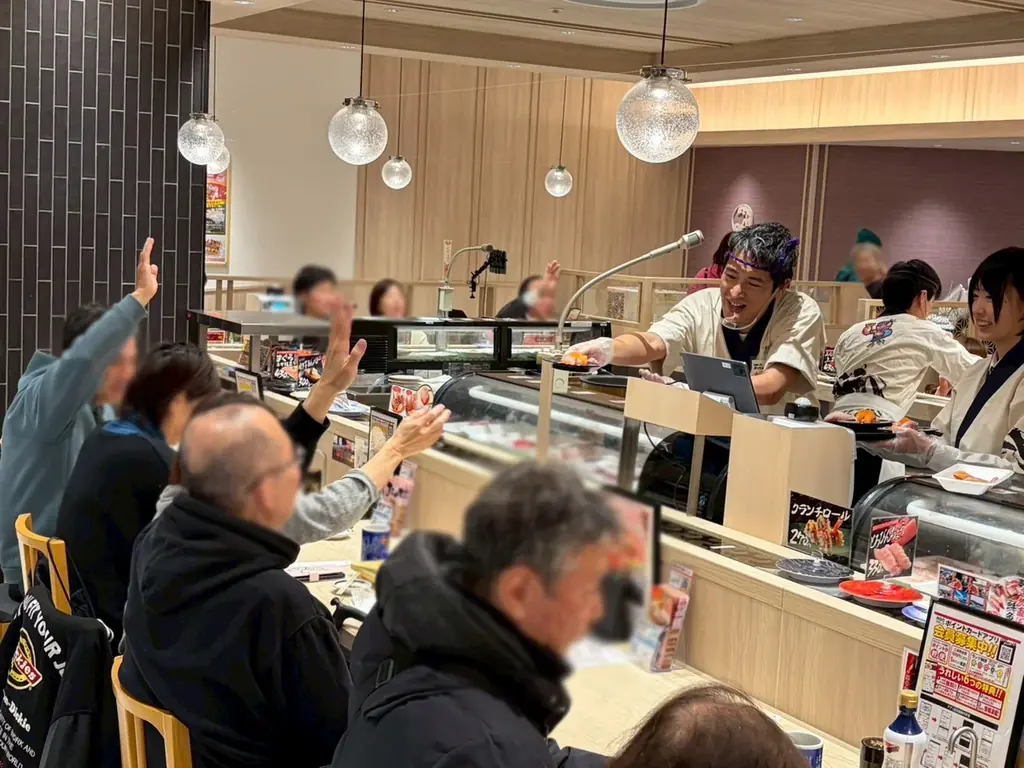 【特別育成】焼津水産高校の生徒が卵から育てたサーモンをお寿司にして地域の皆様にお届けします！淡水育ちでアニサキスの心配なし。こめ油を使ったエサで脂のり抜群＆クセの少ない味わいに！ 画像 2