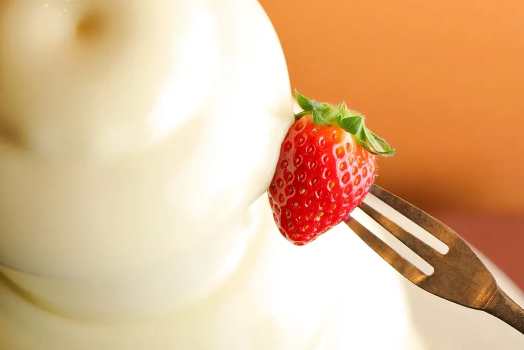 【ホテルグレイスリー札幌】甘く華やぐ苺と冬の彩りランチ＆スイーツビュッフェ 画像 3