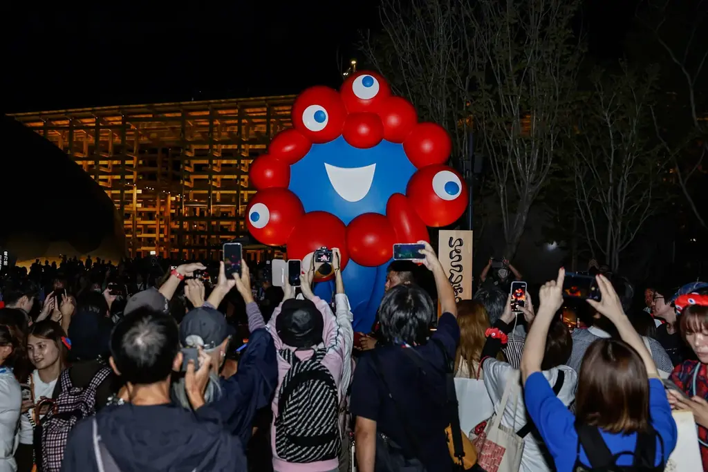 ミャクミャク写真展