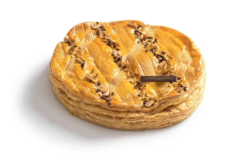 ラ・メゾン・デュ・ショコラから、新年を華やかに彩り幸福を味わうBonne Année 2026 セレクション、パティスリーやハッピーバッグ3品が2026年1月に販売開始。 画像 2