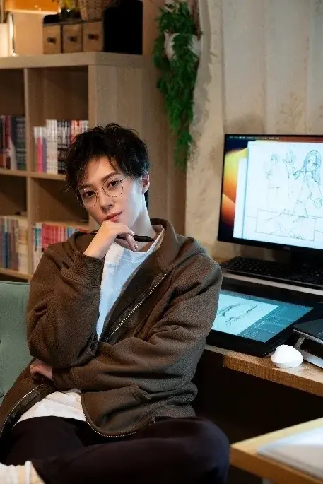 宝塚歌劇団月組・風間柚乃主演ドラマ原作小説『２２２２（クアッドツー）』刊行！ドラマ版の特製ビジュアルで展開！ 画像 1