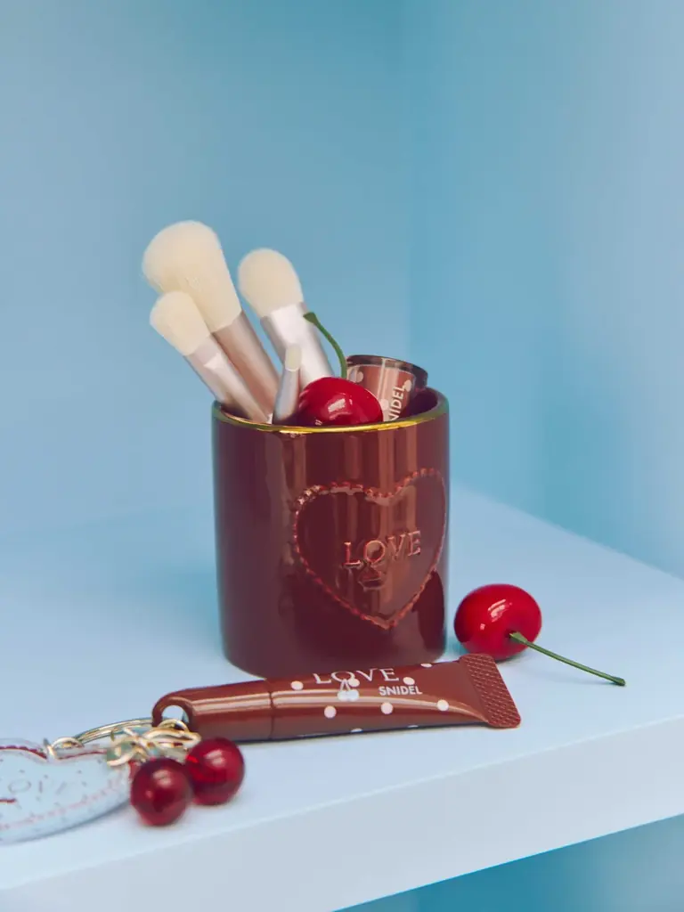 〈SNIDEL BEAUTY〉毎年注目を集めるバレンタインだけの限定コレクションがときめきをアップデートしてお目見え 画像 9