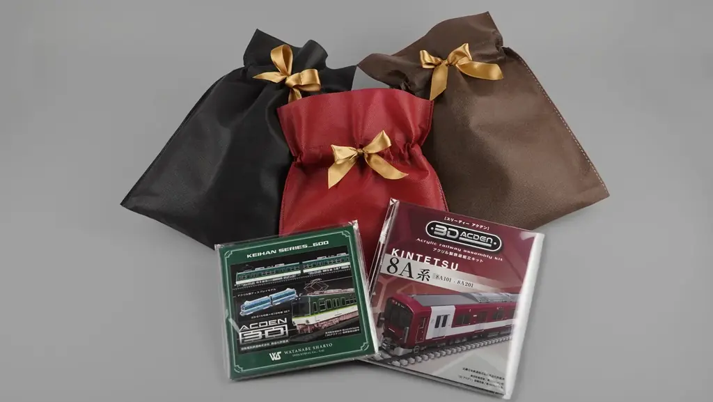 【鉄オタ86％が手元に残したいと回答】引退した「ドクターイエローT4編成」間近の「500系」をインテアリアになる煌めく「鉄道模型」で永久保存！ママ鉄アイドル豊岡真澄さんとのコラボ配信で先行予約販売開始 画像 16