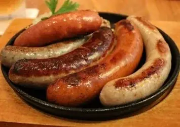 ＼クリスマスのおでかけはここで決まり！／　春日部市役所がイルミネーションで彩られる2日間　ご好評のクリスマスマーケットを今年も開催 画像 5