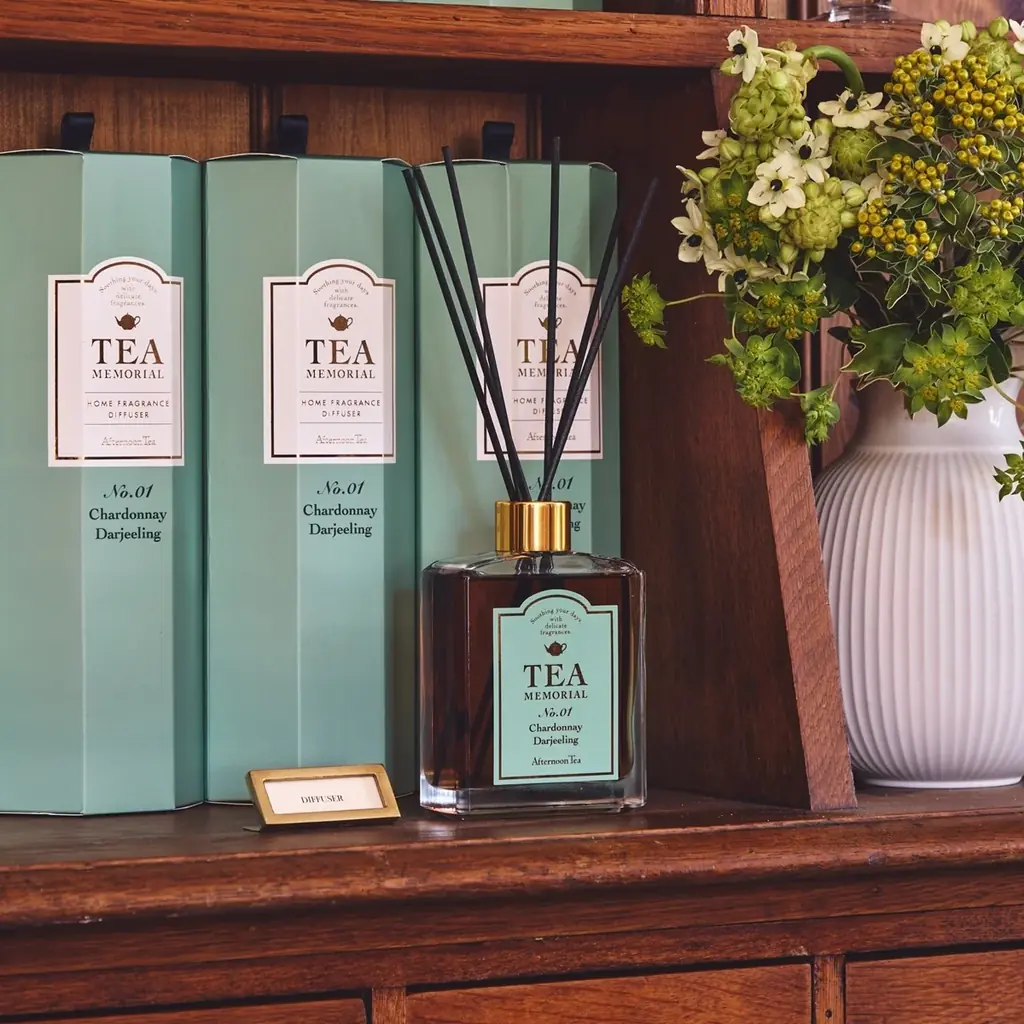 紅茶の香りが人気のフレグランスシリーズ「TEA MEMORIAL」がリニューアル白桃ウーロンの香りや携帯できるアイテムなどモダンなデザインになって新登場 画像 5